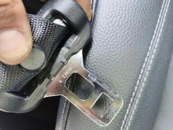 [佛山·粤X] 二手奔驰奔驰A级2020款 改款 A 200 L 运动轿车时尚型