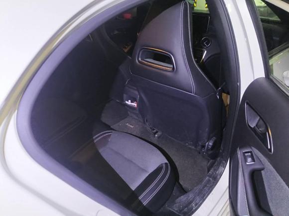 [上海·沪C] 二手奔驰奔驰A级2017款 A 200 动感型