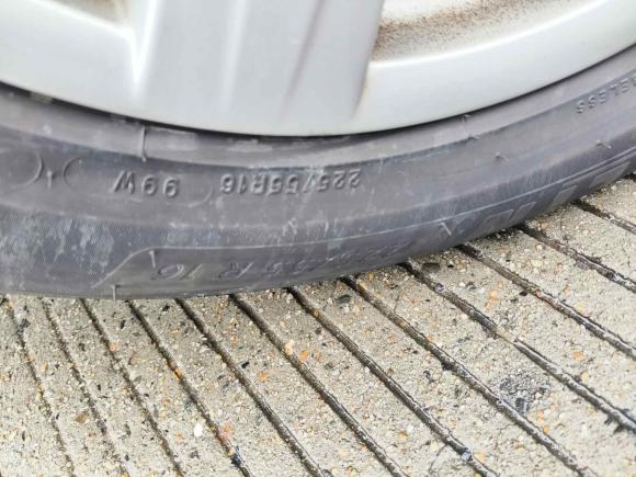 [上海·沪A] 二手奥迪奥迪A4L2011款 2.0 TFSI 标准型