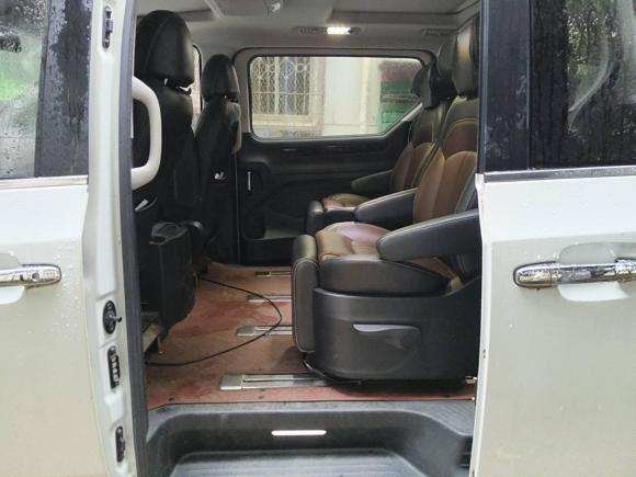 [武汉·鄂A] 二手上汽大通MAXUS大通G102016款 1.9T 自动豪华行政版 柴油 国V