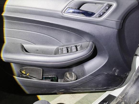 [南京·苏A] 二手荣威荣威i52020款 1.5L 自动4G互联领豪版