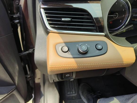 [广州·粤A] 二手别克君越2016款 20T 精英型