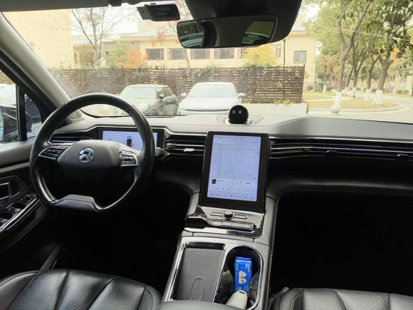 [南京·苏A] 二手蔚来蔚来ES82018款 355KM 基准版 六座版