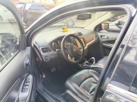 [青岛·鲁B] 二手道奇酷威2016款 2.4L 两驱旅行版