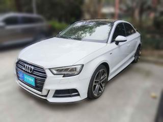 奥迪奥迪A32018款 30周年年型 Limousine 40 TFSI 运动型
