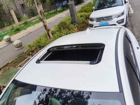 [武汉·鄂A] 二手红旗红旗H52022款 经典款 1.5T DCT旗韵版