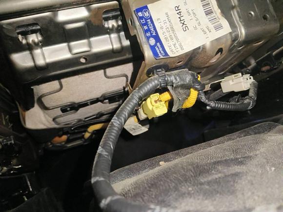 [西安·陕A] 二手现代北京现代ix252015款 1.6L 自动两驱智能型GLS