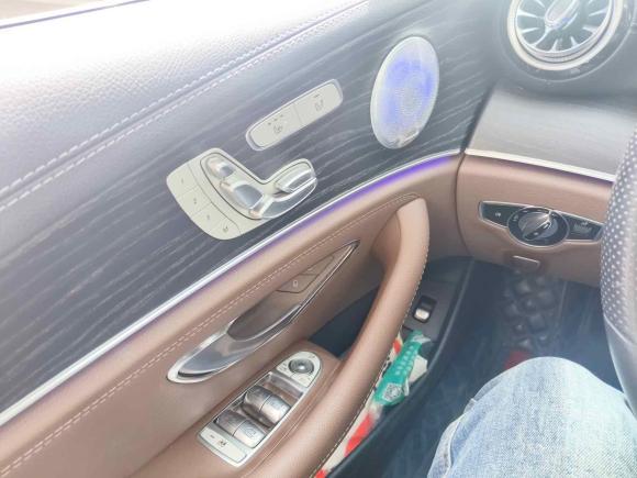 [南京·苏A] 二手奔驰奔驰E级2019款 改款 E 300 L 运动豪华型