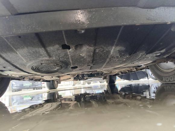 [广州·川A] 二手现代胜达2015款 2.0T 自动四驱智能型 7座