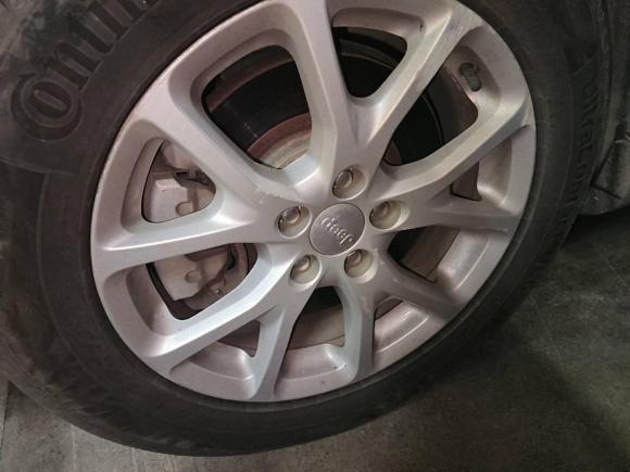 [武汉·鄂A] 二手Jeep自由光2016款 2.4L 领先版