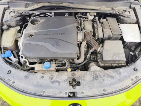 [南京·陕G] 二手长安长安UNI-V2023款 1.5T 尊贵型