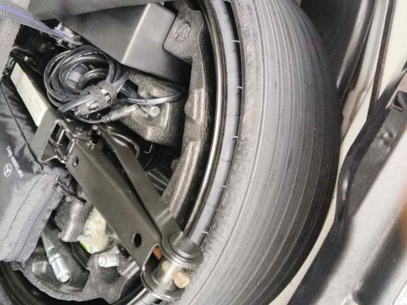 [杭州·京F] 二手奔驰奔驰R级2017款 R 320 4MATIC 商务型臻藏版