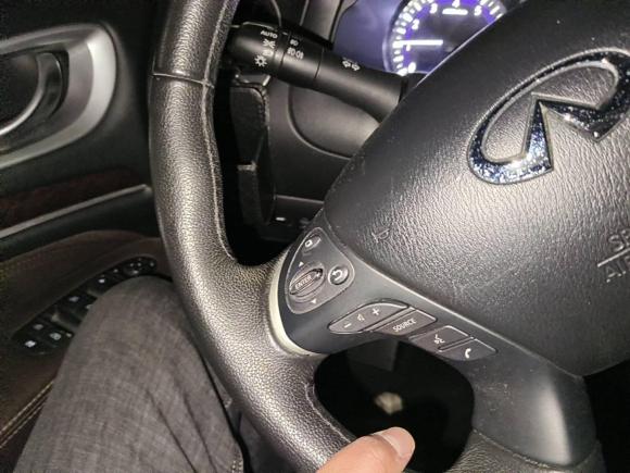 [上海·沪G] 二手英菲尼迪英菲尼迪JX2013款 JX35 两驱卓越版