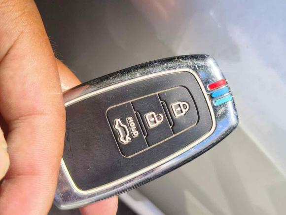 [上海·沪C] 二手丰田雷凌2021款 双擎 1.8H E-CVT运动版