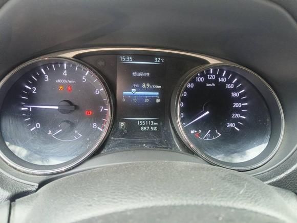 [南京·苏A] 二手日产奇骏2015款 2.0L CVT舒适MAX版 2WD