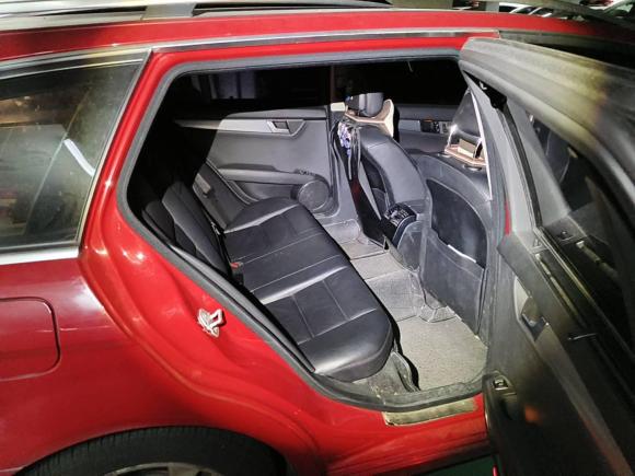 [苏州·苏E] 二手奔驰奔驰C级2011款 C 200 时尚旅行版