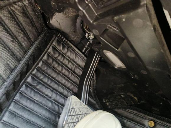 [南通·苏F] 二手奔驰奔驰C级2017款 改款 C 200 L 运动版