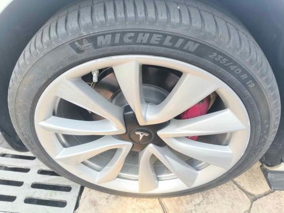 [上海·沪A] 二手特斯拉Model 32019款 标准续航后驱升级版