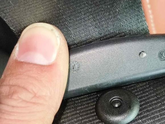 [佛山·粤R] 二手路虎揽胜极光2012款 2.0T 5门耀致版