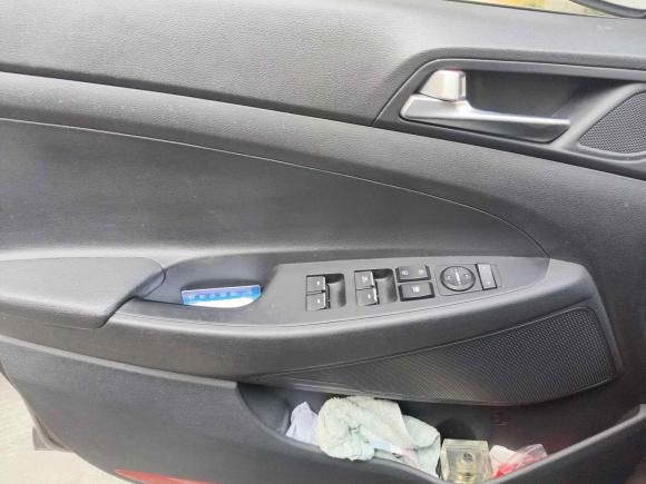 [嘉兴·浙F] 二手现代途胜2015款 1.6T 双离合两驱智能型