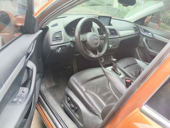 [济南·鲁A] 二手奥迪奥迪Q32015款 35 TFSI 舒适型