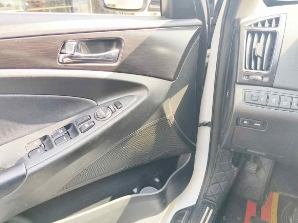 [苏州·苏U] 二手现代索纳塔2013款 2.4L 自动领先版 国IV