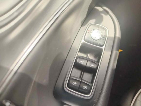 [广州·粤A] 二手荣威荣威iMAX82023款 400TGI 舒享版