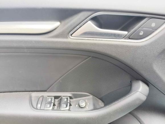 [义乌·浙G] 二手奥迪奥迪A32014款 Limousine 40 TFSI S line 舒适型