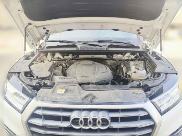 [合肥·沪C] 二手奥迪奥迪Q5L2020款 改款 40 TFSI 荣享时尚型