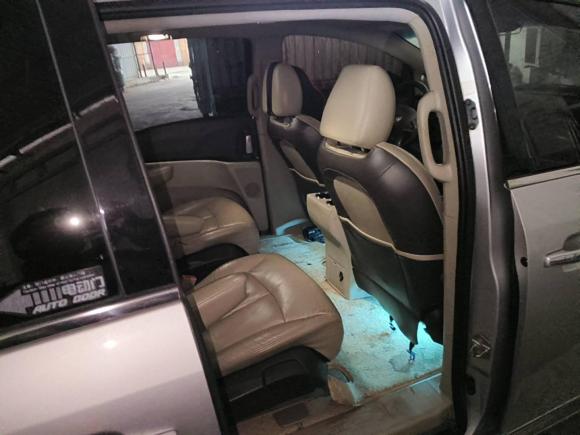 [南昌·赣A] 二手别克别克GL82011款 3.0L GT豪华商务豪雅版