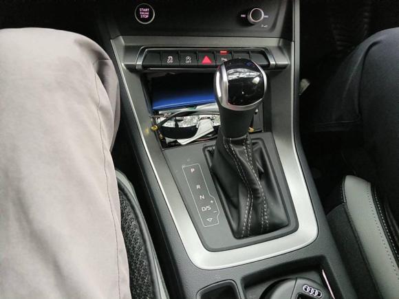 [杭州·浙A] 二手奥迪奥迪Q32022款 35 TFSI 时尚动感型