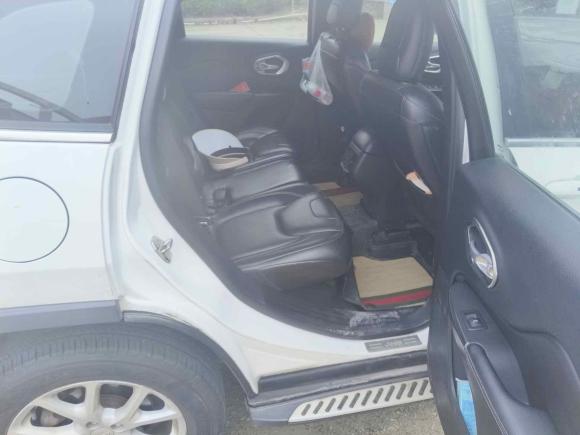 [南通·苏F] 二手Jeep自由光2016款 2.4L 领先版