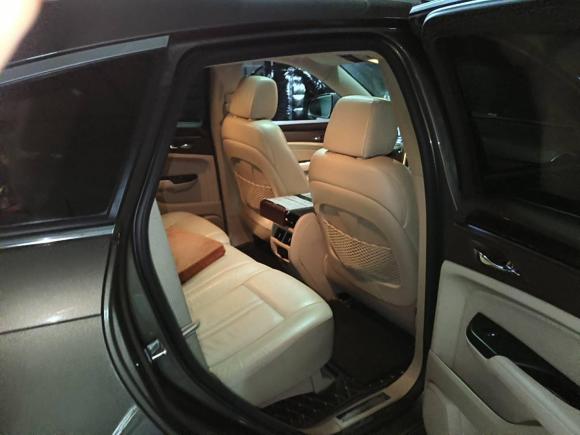 [上海·沪B] 二手凯迪拉克凯迪拉克SRX2015款 3.0L 精英型