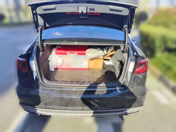 [南京·苏A] 二手奥迪奥迪A6L2018款 30周年年型 35 TFSI 时尚型