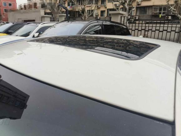 [上海·沪N] 二手荣威荣威e5502016款 尊享版