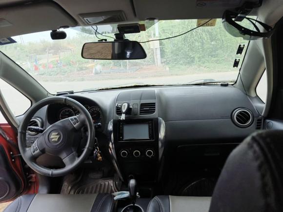 [佛山·粤Y] 二手铃木天语 SX42013款 1.6L 自动酷锐型