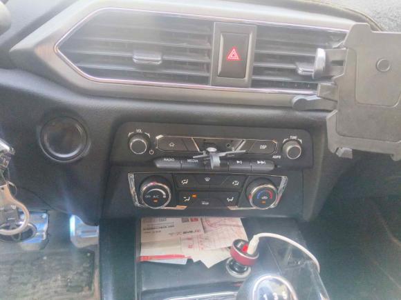 [深圳·粤S] 二手东风风光风光S5602018款 1.8L 手动都市型 7座