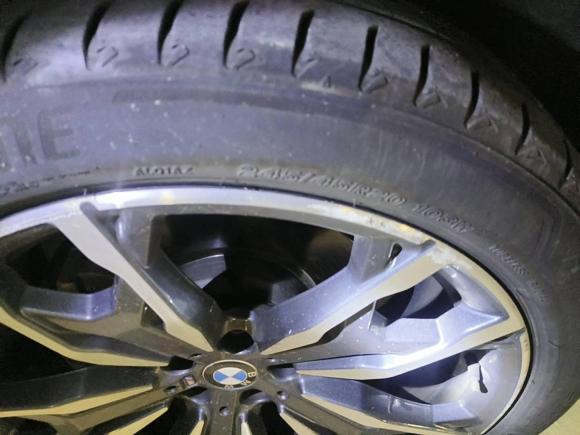 [上海·沪D] 二手宝马宝马X42019款 xDrive25i M越野套装