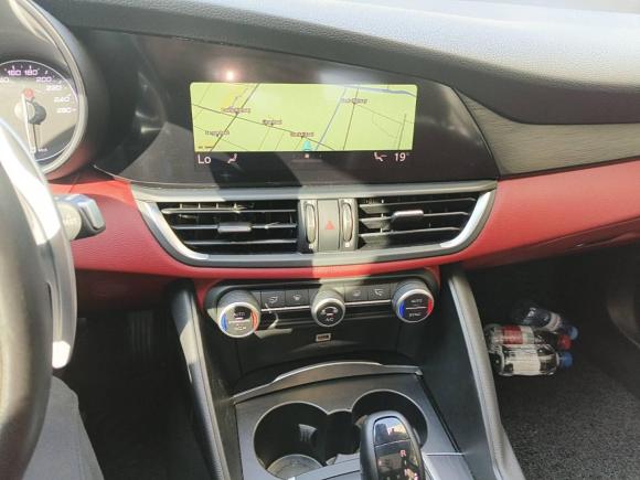 [上海·沪A] 二手阿尔法·罗密欧Giulia朱丽叶2017款 2.0T 200HP 豪华版