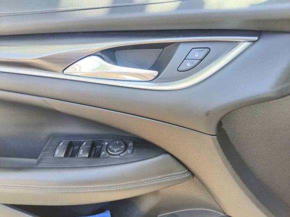 [上海·沪D] 二手别克君越2018款 20T 精英型