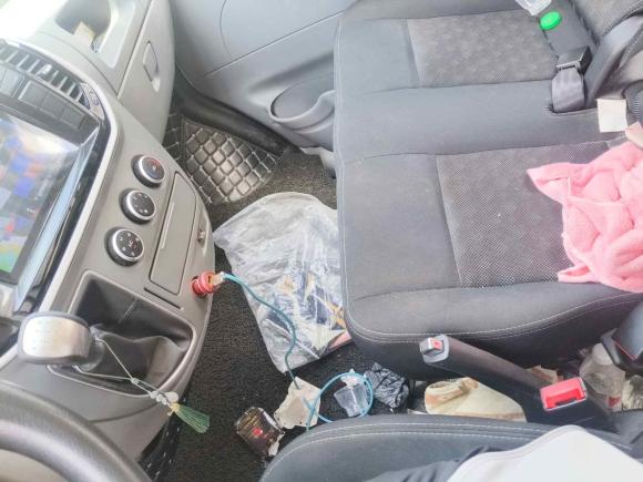 [杭州·浙F] 二手上汽大通MAXUS新途V802019款 2.5T经典款6挡手动傲运通长轴中顶7座