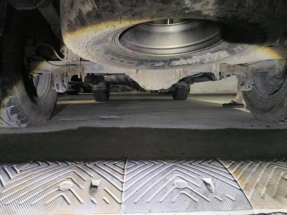 [济南·鲁A] 二手福特福特F-150猛禽2011款 6.2L SVT Raptor SuperCrew