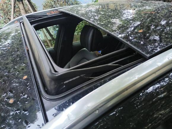 [无锡·苏B] 二手奔驰奔驰GLC2018款 GLC 300 4MATIC 动感型