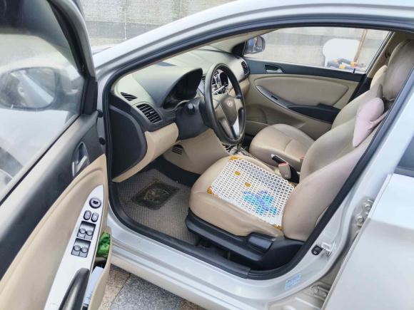 [深圳·粤B] 二手现代瑞纳2014款 1.4L 自动智能型GLS