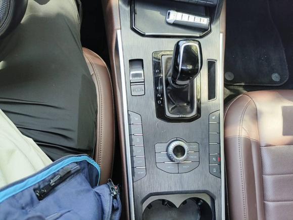 [金华·浙G] 二手魏牌魏牌 VV72017款 2.0T 超豪型