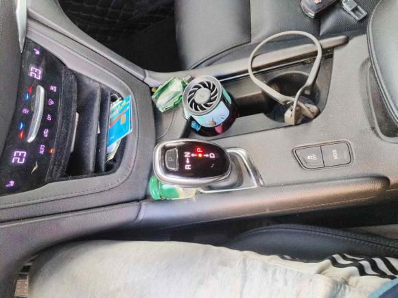 [上海·沪J] 二手凯迪拉克凯迪拉克XT52018款 25T 豪华型