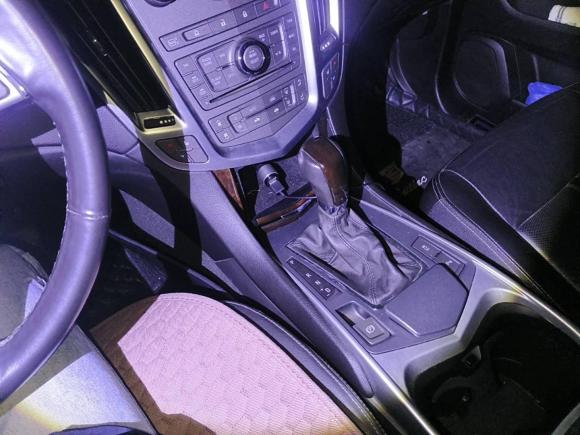 [武汉·鄂D] 二手凯迪拉克凯迪拉克SRX2012款 3.0L 精英型