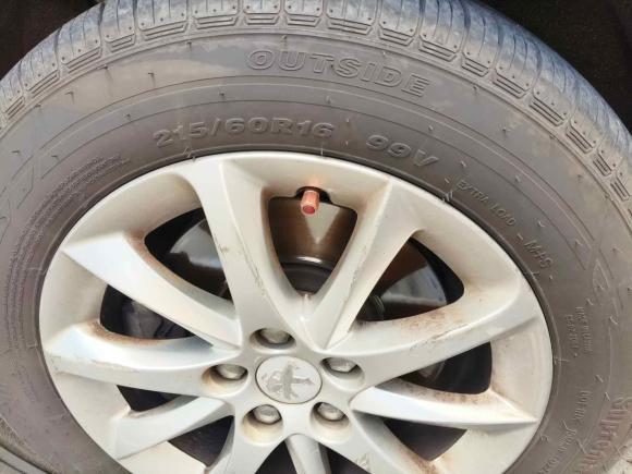 [武汉·鄂A] 二手标致标致5082013款 2.0L 两周年纪念 自动天窗经典版