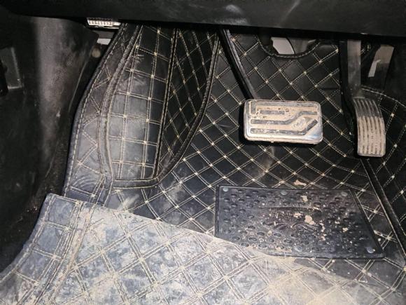 [西安·陕A] 二手陆风陆风X72015款 2.0T 全景尊贵版