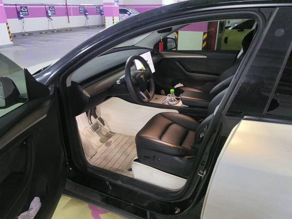 [上海·沪A] 二手特斯拉Model Y2022款 改款 后轮驱动版